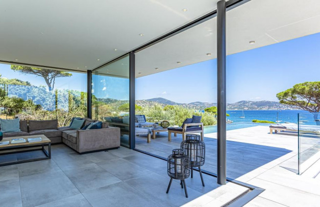 vue-mer-panoramique-depuis-salon-villa-à-vendre-la-nartelle