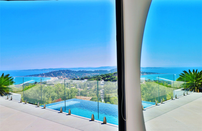 Panoramisch uitzicht op zee - Villa La Nartelle te koop