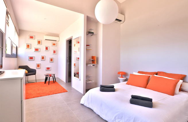 Villa contemporaine vue mer à vendre à Sainte-Maxime