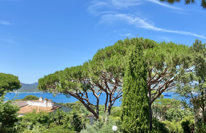 villa-for-sale-sinopolis-sea-view-heated-pool