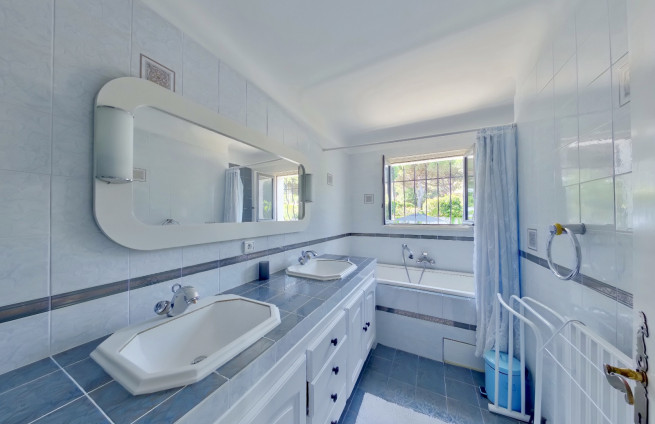 badkamer-gasten-kamer-villa-gassin