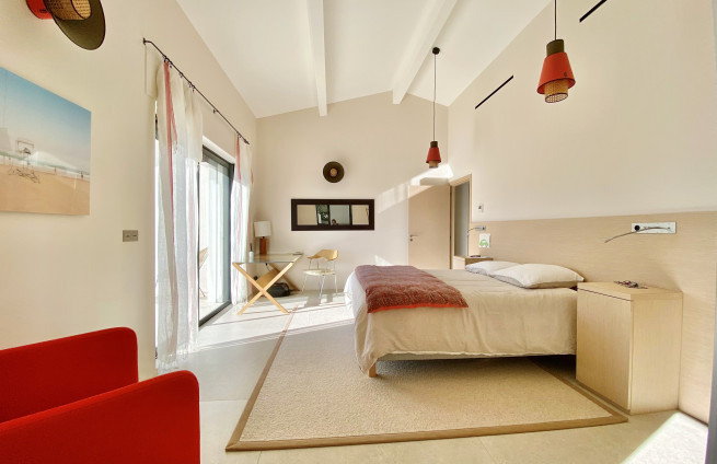 master bedroom suite villa for sale - semaphore - Sainte-Maxime