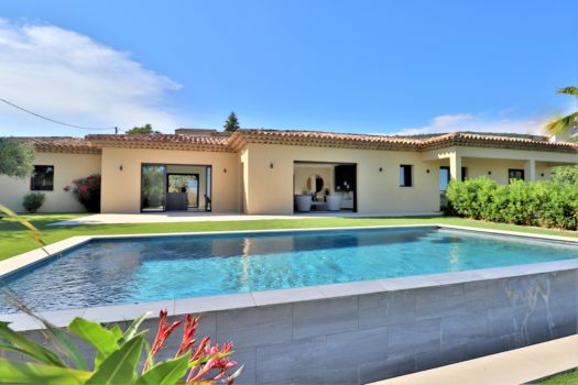 New sea view villa for sale in Beauvallon