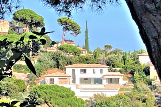 Villa Neuve à vendre vue mer au Sémaphore à Sainte-Maxime
