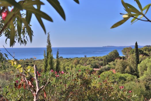 Villa to renovate with panoramic sea view