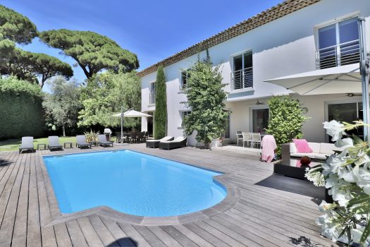 Villa te koop in Saint-Tropez op wandelafstand van het centrum