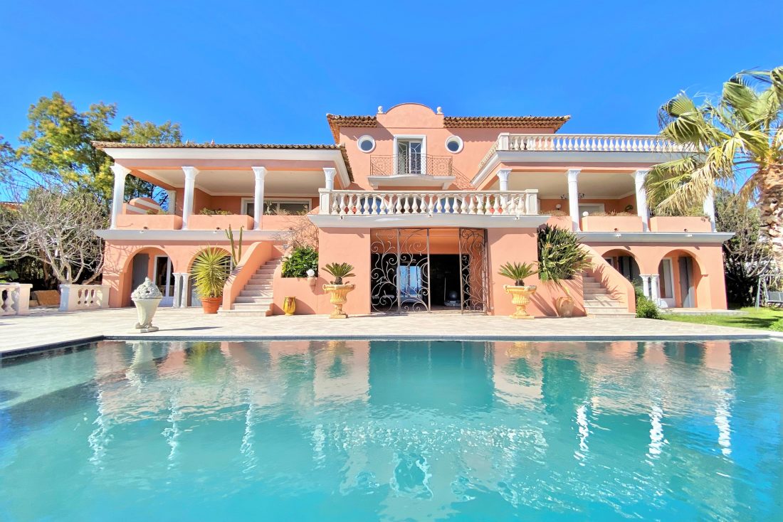 Agence immobilière à Gassin SaintTropez Bay Property Vendre ou acheter dans le golfe de