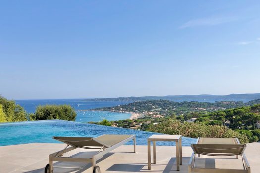 Villa contemporaine vue mer panoramique à vendre à Sainte-Maxime