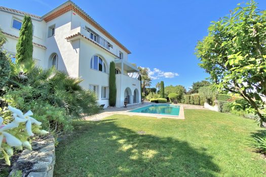 Belle Epoque panoramic sea view villa for sale in La Croisette