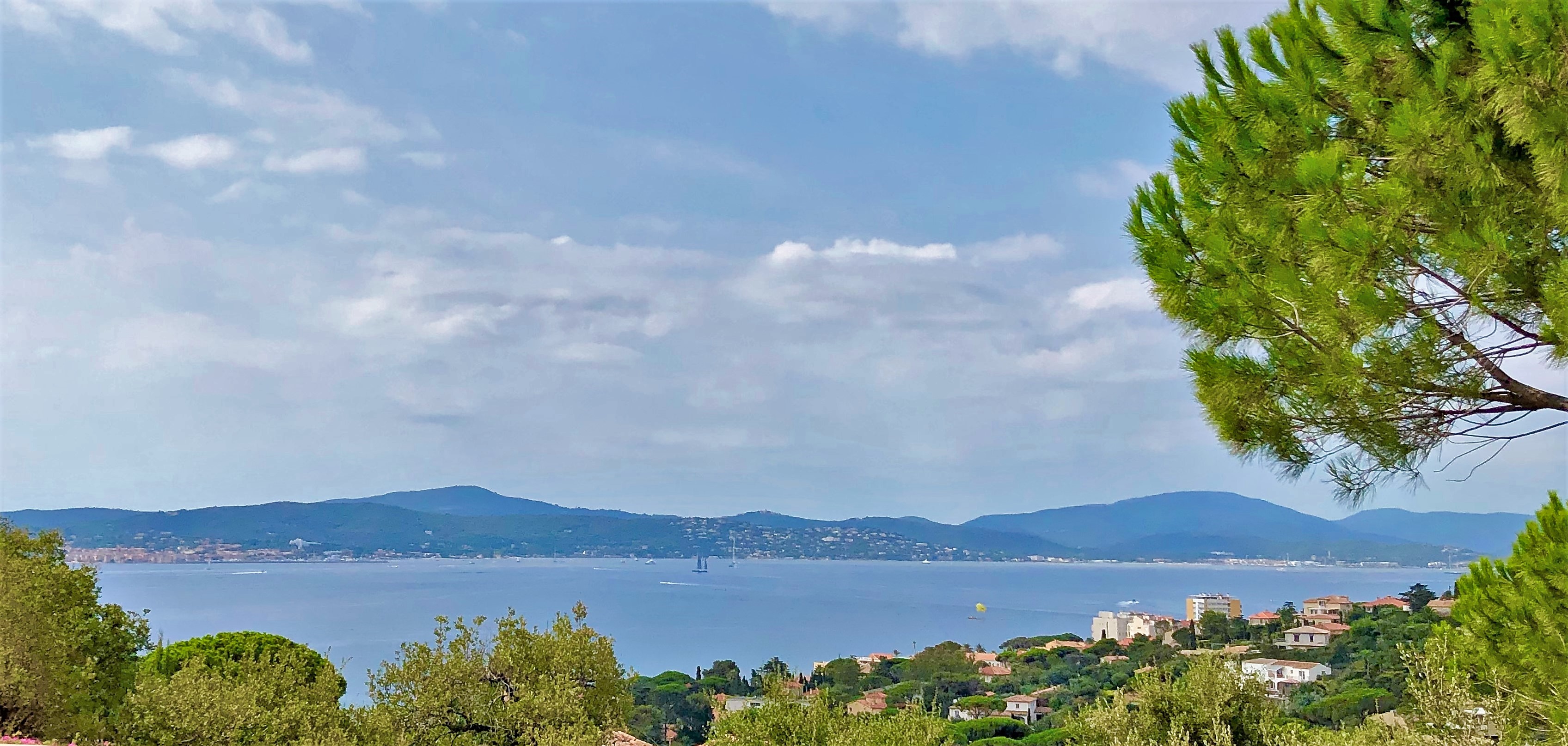 Villa contemporaine vue mer à vendre au Sémaphore SaintTropez Bay Property