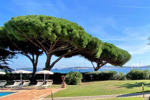 Large property with panoramic sea view for sale facing Saint-Tropez