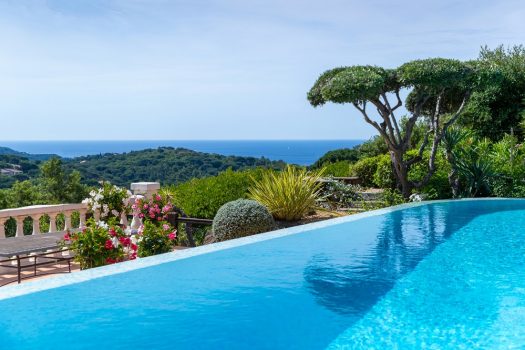 Villa vue mer à vendre sur les hauteurs de Gigaro