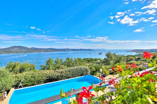 Panoramische zichten op de baai van Saint-Tropez te koop in Gassine à Gassin