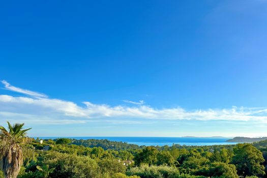 Sea view villa for sale close to La Croix-Valmer center's
