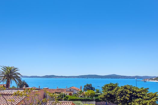 Modern sea view villa for sale in Sainte-Maxime