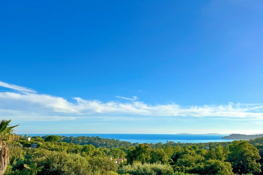 Villa vue mer à vendre proche du centre de La Croix-Valmer