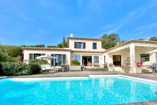 Villa contemporaine à vendre à Sainte-Maxime