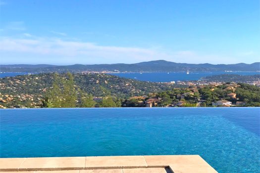 Sole agent: panoramic sea view villa for sale in Sainte-Maxime