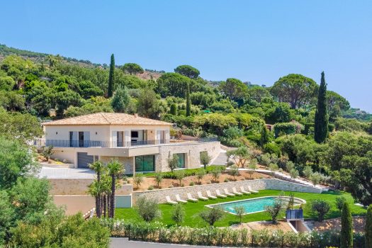 Villa met zeezicht te koop in Beauvallon