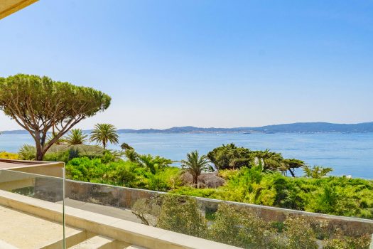 New sea view villa for sale in Sainte-Maxime