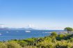 Sea view villa to renovate for sale in Sinopolis